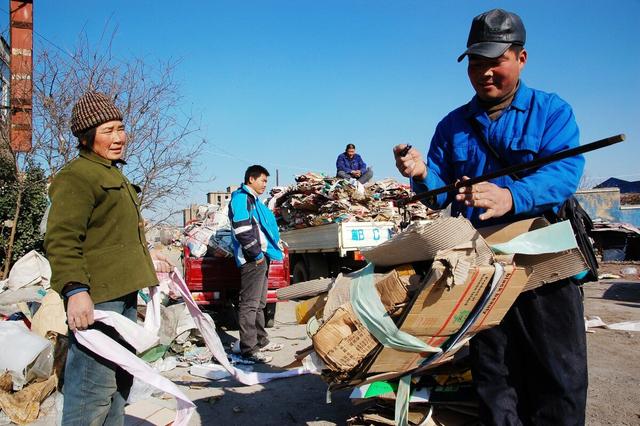 廣東老板開超市，利用“廢品回收”，年賺80萬，玩的就是套路
